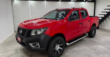 NISSAN NP300 CABINA DOBLE 2018