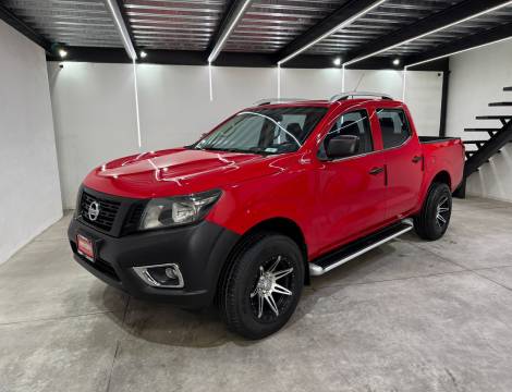 NISSAN NP300 CABINA DOBLE 2018