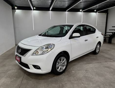 NISSAN VERSA ADVANCE 2013