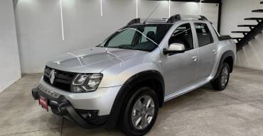 RENAULT OROCH OUTSIDER 2020