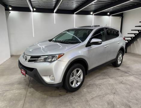 TOYOTA RAV4 XLE 2014