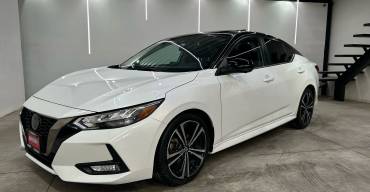 NISSAN SENTRA PLATINIUM 2023