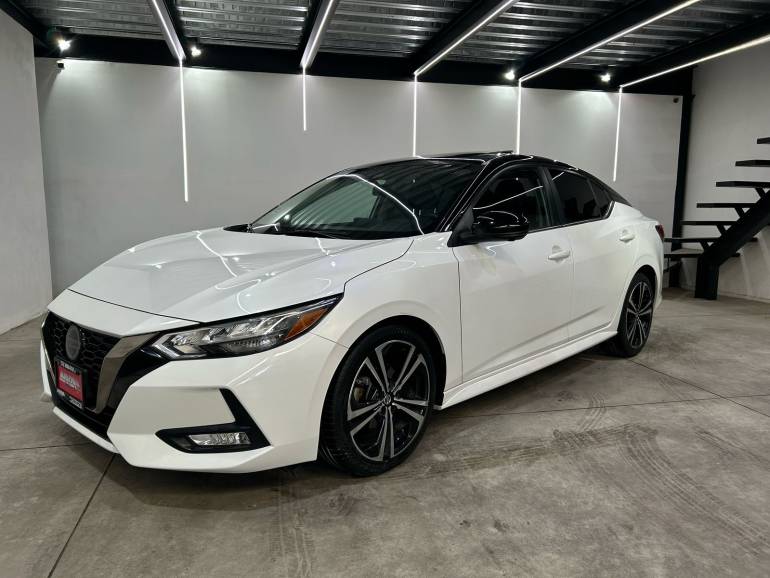 NISSAN SENTRA PLATINIUM 2023