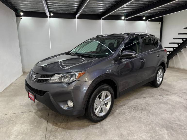TOYOTA RAV4 LTD PLINIUM 2013