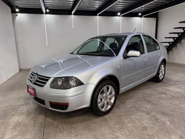 VOLKSWAGEN JETTA CLASICO TEAM 2013
