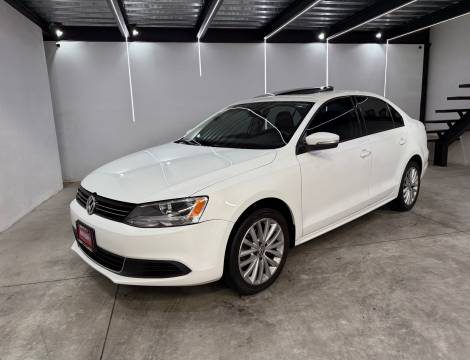 VOLKSWAGEN JETTA SPORT 2013