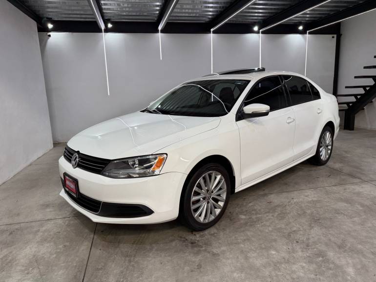 VOLKSWAGEN JETTA SPORT 2013