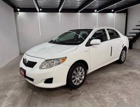 TOYOTA COROLLA LE 2010