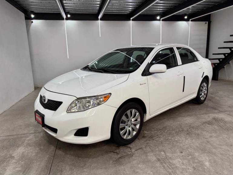 TOYOTA COROLLA LE 2010