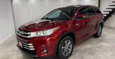 TOYOTA HIGHLANDER XLE 2017