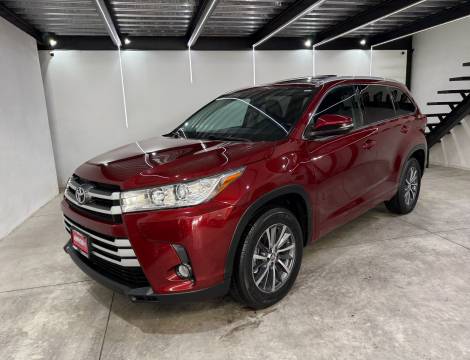 TOYOTA HIGHLANDER XLE 2017