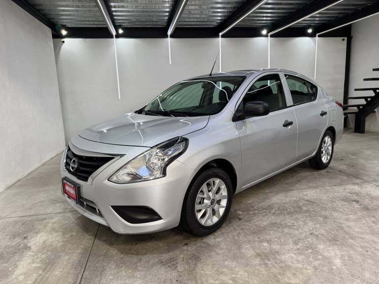 NISSAN VERSA V-DRIVE 2023