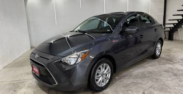 TOYOTA YARIS R XLE 2016