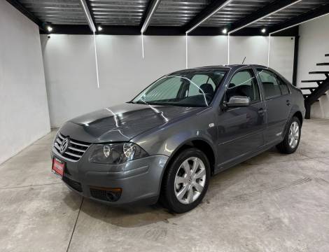 VOLKSWAGEN JETTA CLASICO TEAM 2014