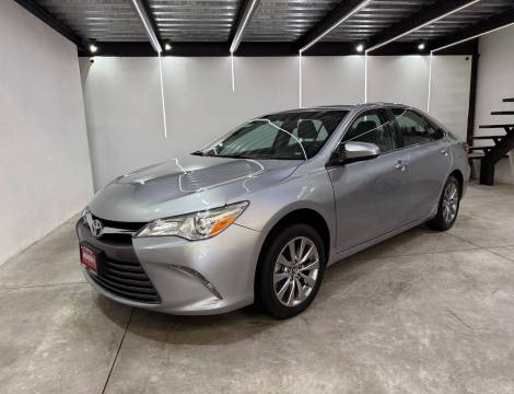 TOYOTA CAMRY LE 2017