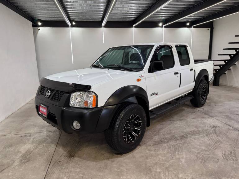 NISSAN FRONTIER XE 2014