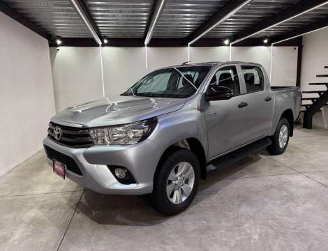 TOYOTA HILUX SR 2019