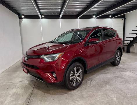 TOYOTA RAV4 XLE 2018