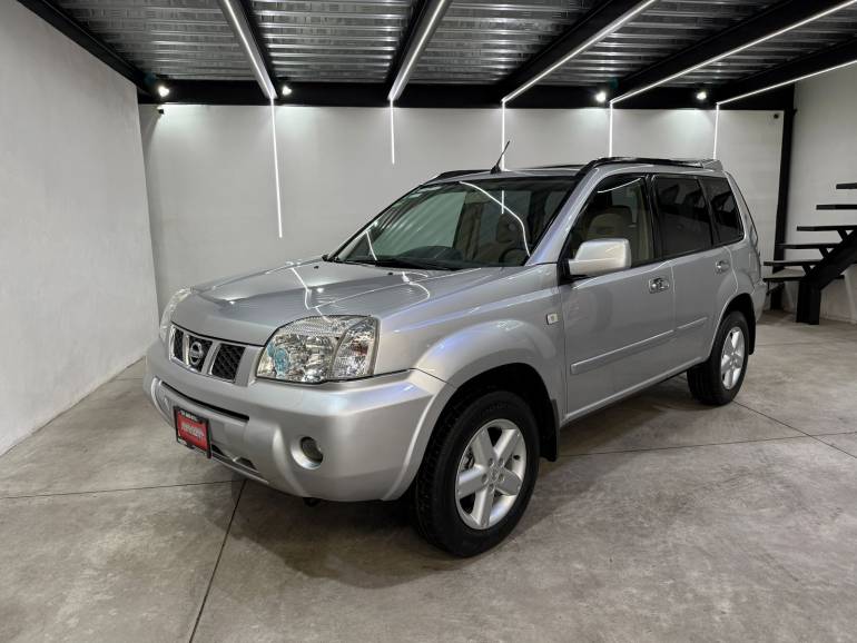 NISSAN X-TRAIL LUJO 2006