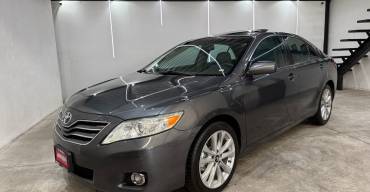 TOYOTA CAMRY XLE 2011