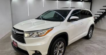 TOYOTA HIGHLANDER XLE 2014
