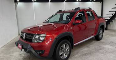 RENAULT OROCH OUTSIDER 2019