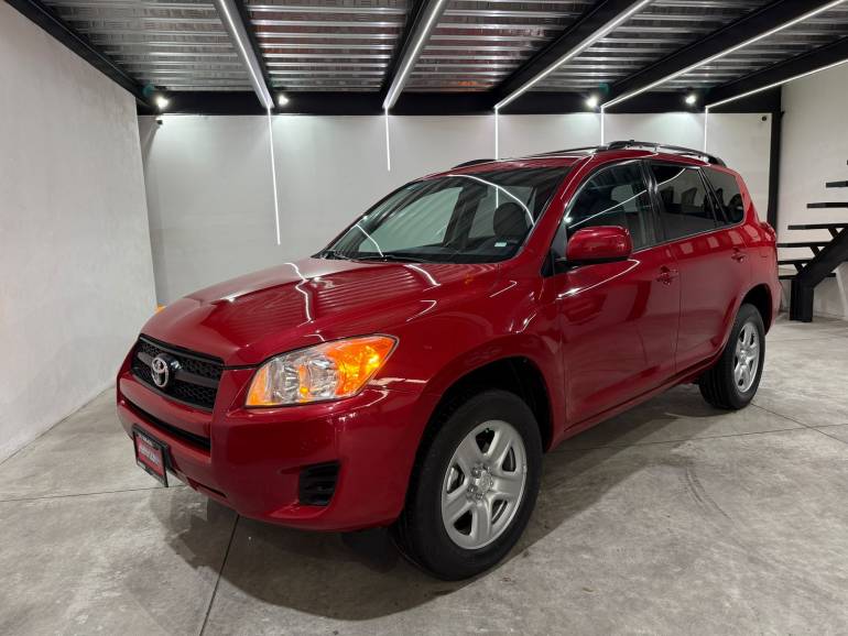 TOYOTA RAV4 BASE 3 FILAS 2011