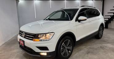 VOLKSWAGEN TIGUAN COMFORTLINE 2019