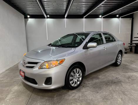 TOYOTA COROLLA LE 2011