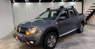 RENAULT OROCH OUTSIDER 2019