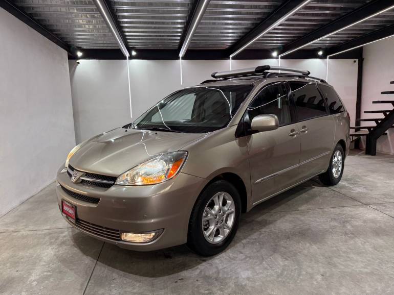 TOYOTA SIENNA XLE LIMITED 2005