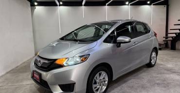 HONDA FIT FUN 2015