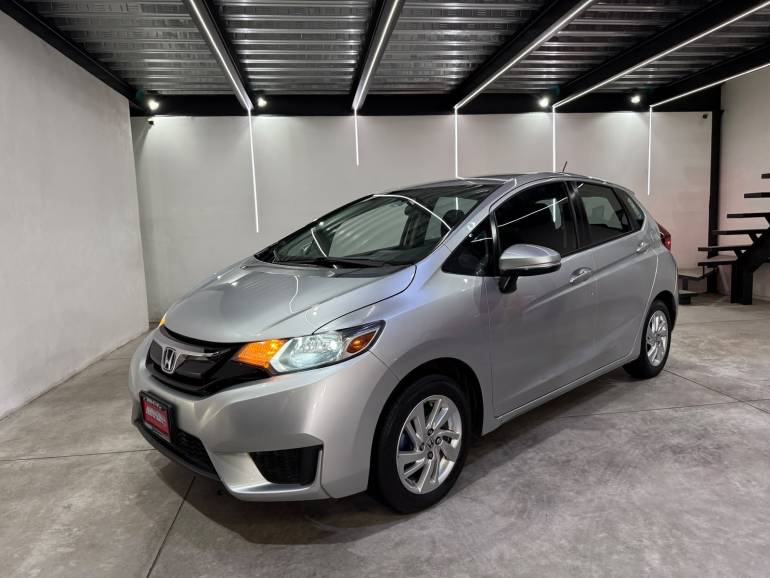 HONDA FIT FUN 2015
