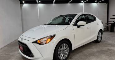TOYOTA YARIS R 2018