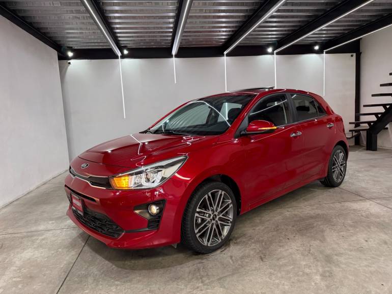 KIA RIO 1.6 EX PACK HATCH BACK 2021