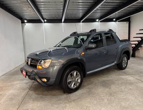 RENAULT OROCH 2.0 OUTSIDER 2019
