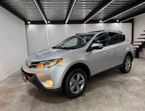 TOYOTA RAV4 2.5 XLE AWD 2015