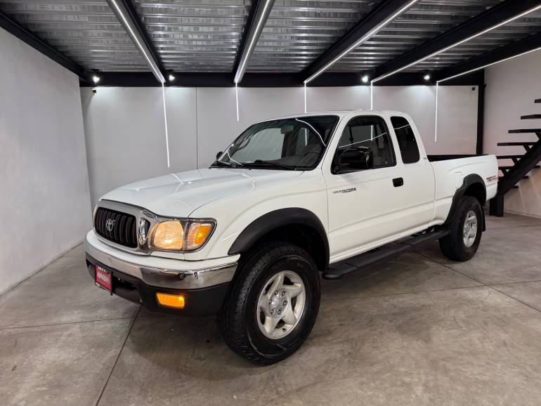 TOYOTA TACOMA CAB Y MEDIA 4X4 TRD 2002