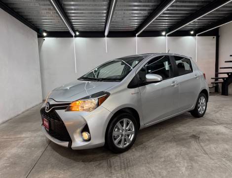 TOYOTA YARIS 1.5 PREMIUM HB 2015